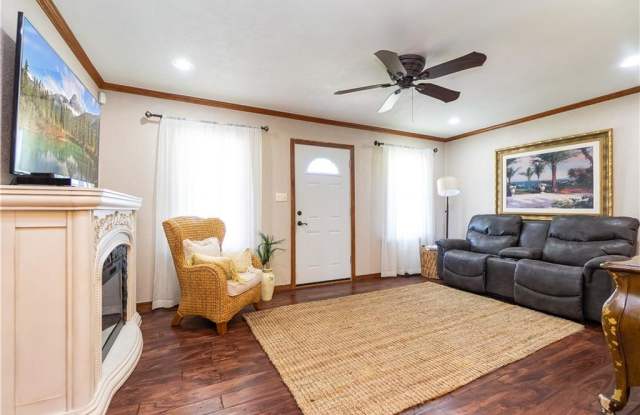 1504 Johnston Drive Gallery 2