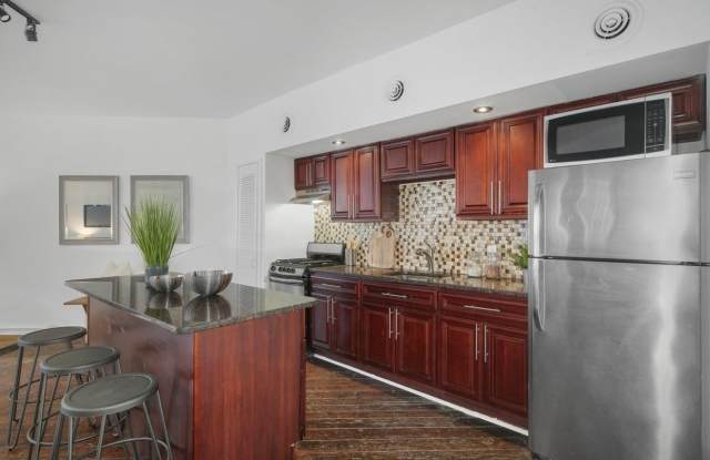 305 N 3rd St photos photos