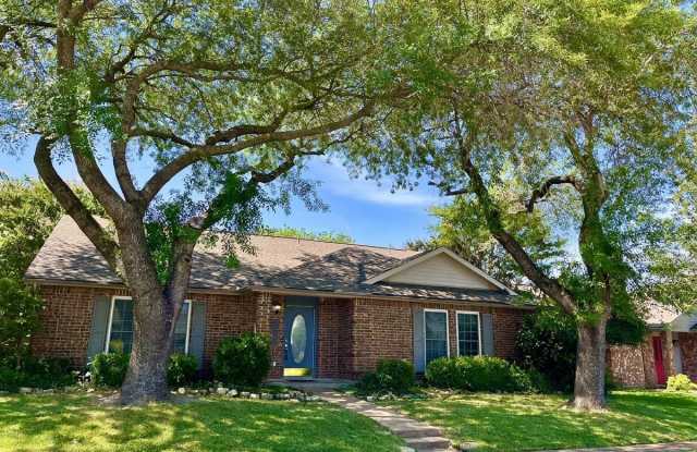 4409 Seville Lane Gallery 1
