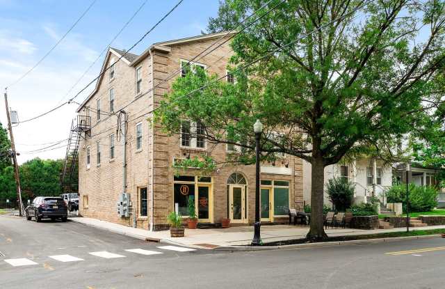 Stunning 2 Bedroom Unit in Downtown Princeton photos photos