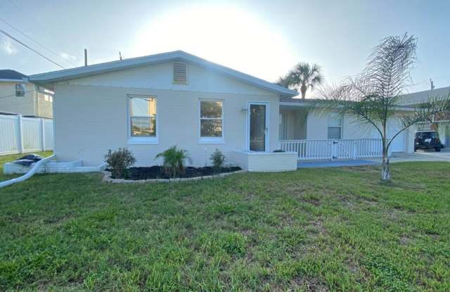 Two Bedroom Beachside Duplex with Garage! - 3330 South Peninsula Drive, Port Orange, FL 32127