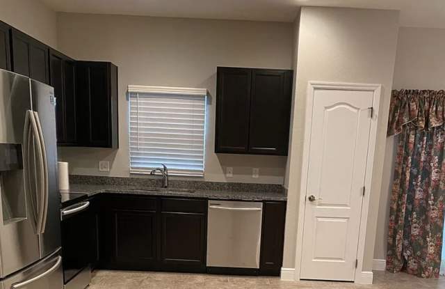 1200 Apopka Place Gallery 3