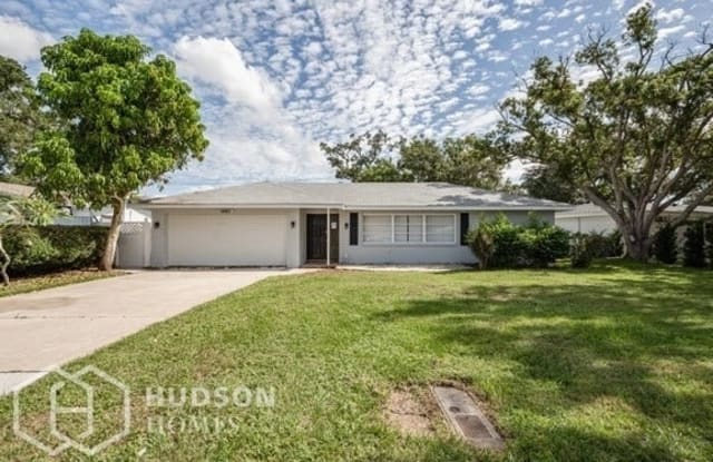 1495 Lakeside Drive - 1495 Lakeside Drive, Dunedin, FL 34698