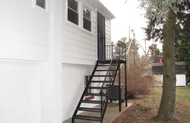 1013 Annapolis Road Gallery 4