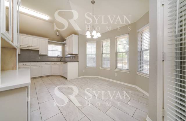 1109 Greenwood Court Gallery 4