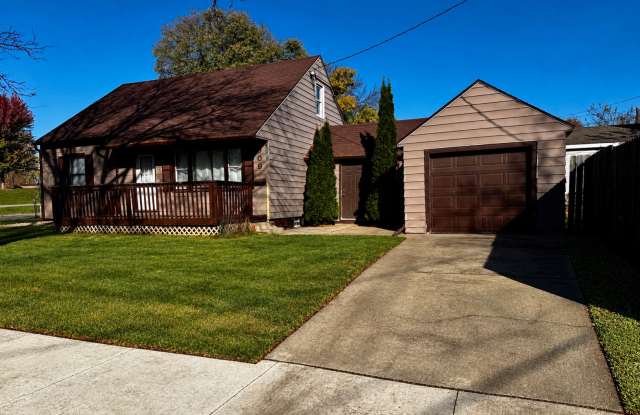 Available NW, Classic Charm, Updated Kitchen & a Fenced Backyard and 1-Car Attached Garage Gallery 3