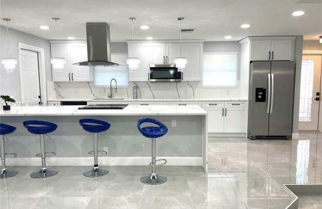 1280 W Camino Real photos photos