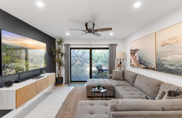 825 NW 13th Street unit: 1130 photos photos