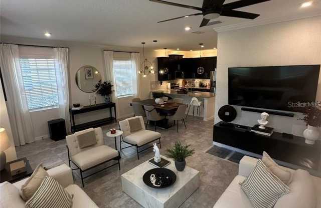 2433 VARENNA Loop Gallery 4