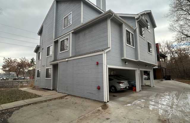 2-Bedroom Condo for Rent in North Boulder photos photos