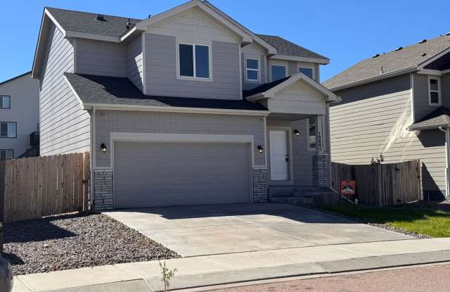 Newer Construction Home for Rent in Lorson Ranch ! Gallery 1
