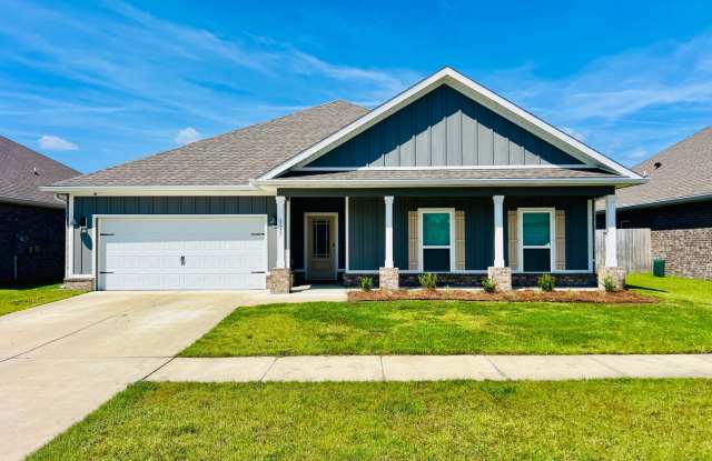 4 Bedroom Luxury Rental in Quiet Southport Neighborhood Gallery 1