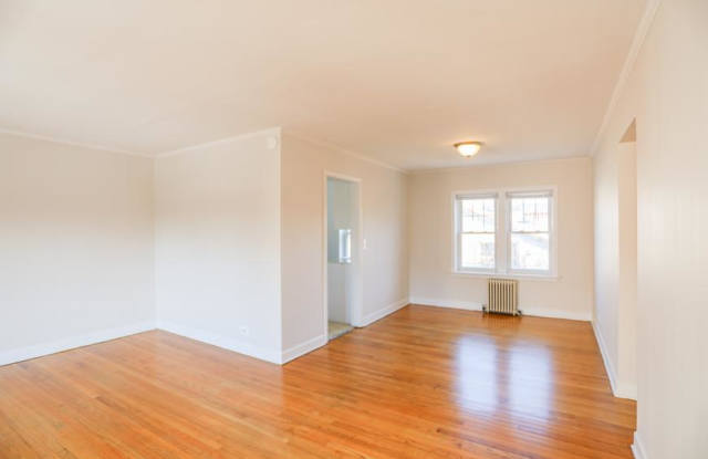 1219 West Harvard Ter. Gallery 3