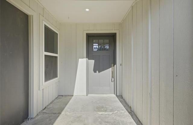 1906 N Eucalyptus Court Gallery 3