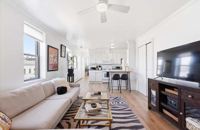 817 10TH ST photos photos