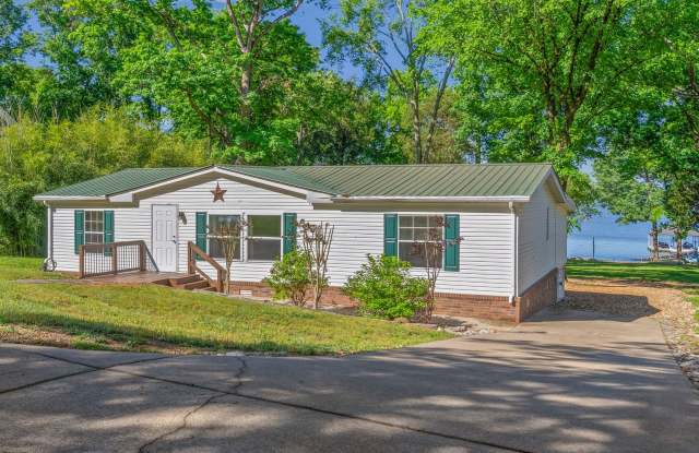 Flat lot on KY Lake that featuring year round Sunset views! Gallery 4