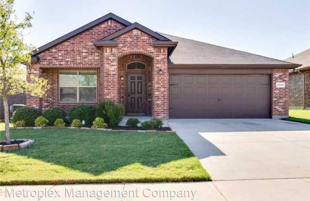 8220 Sambar Deer Dr. - 8220 Sambar Deer Dr, Fort Worth, TX 76179