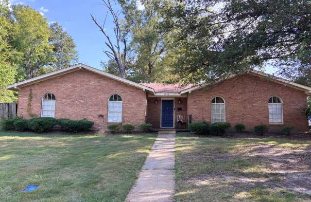 1203 GREENBRIAR ST. - JACKSON MS. 39211 photos photos
