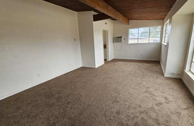 North East Bakersfield Home For lease Gallery 3