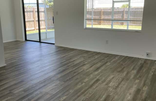 60 Barbados Drive Gallery 2