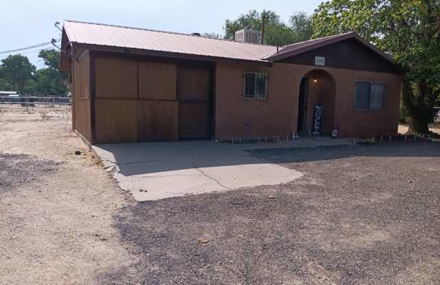 3 Bedroom, 2 Bathroom Home! Schedule a Showing! photos photos