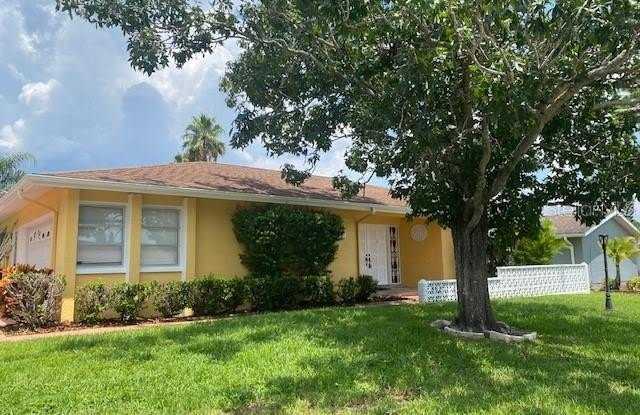222 N BAY HILLS BOULEVARD - 222 North Bay Hills Boulevard, Safety Harbor, FL 34695