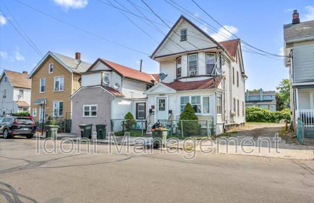 990-998 Pembroke st 1st fl far left - 990-998 Pembroke Street, Bridgeport, CT 06608