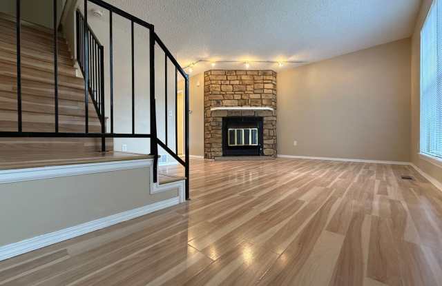 3 bed/2.5 bath townhome available for rent Gallery 4
