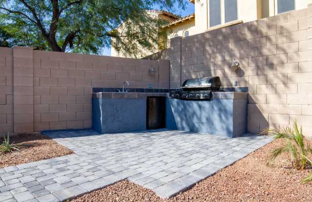 3934 N KIBBEY Court Gallery 4