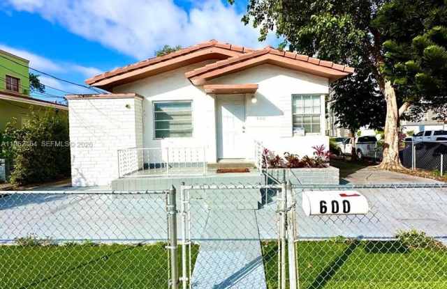 600 SW 16th Ave photos photos