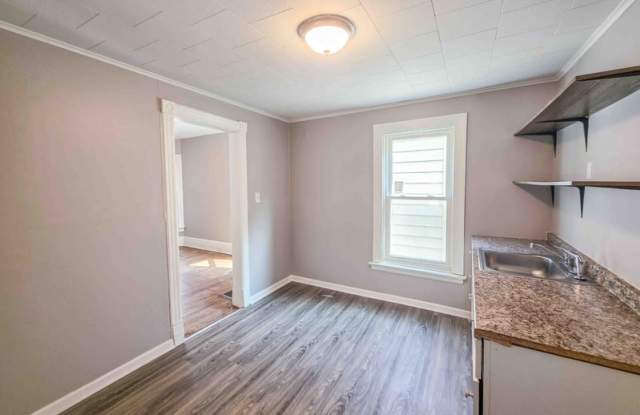 339 Hampshire Street - APT 2 Gallery 3