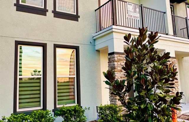 1680 HOUSTON STREET photos photos