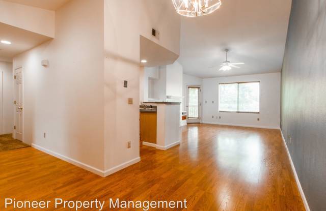 4276 S. Eldridge St #202 Gallery 2