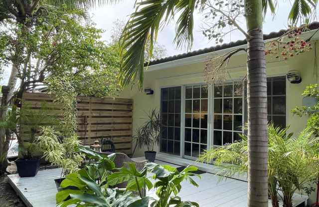 266 NE Wavecrest Way photos photos