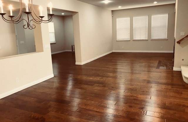 2054 Hetebrink Street Gallery 2