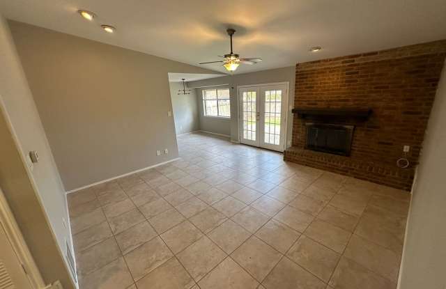 Great Anderson Mill Home! photos photos