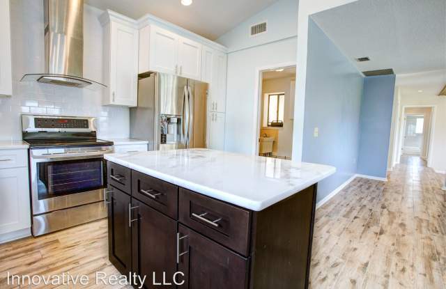 1116 Fairway Drive Gallery 4