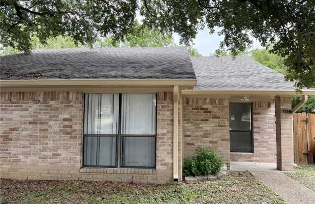 704 Cross Timbers Drive Gallery 2