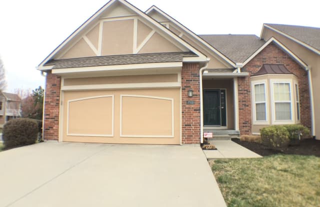 6422 W 134th Terr - 6422 West 134th Terrace, Overland Park, KS 66209