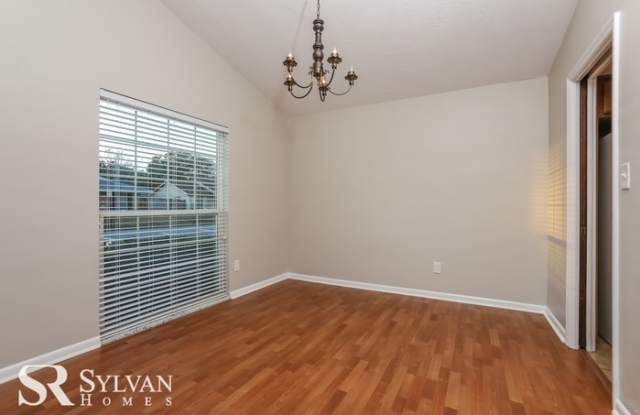 1040 Windgrove Trail Gallery 4