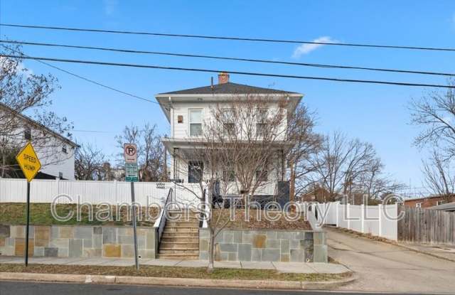 4252 Clay St NE photos photos