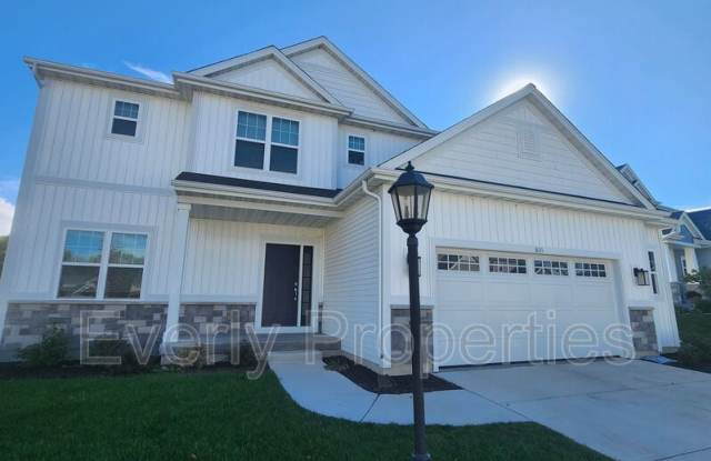 601 Cherry Ct - 601 Cherry Court, Hartland, WI 53029