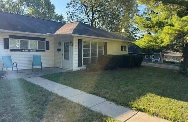 990 Kramer Avenue photos photos