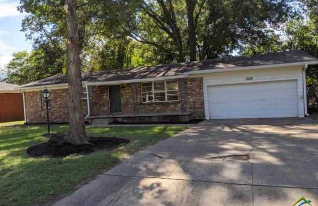 1429 Pettit - 1429 Pettit Dr, Tyler, TX 75701