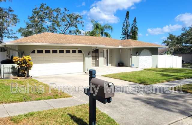 215 Meadowcross Dr Gallery 2