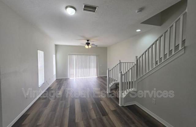 6731 Lake Rochester Ln Gallery 3