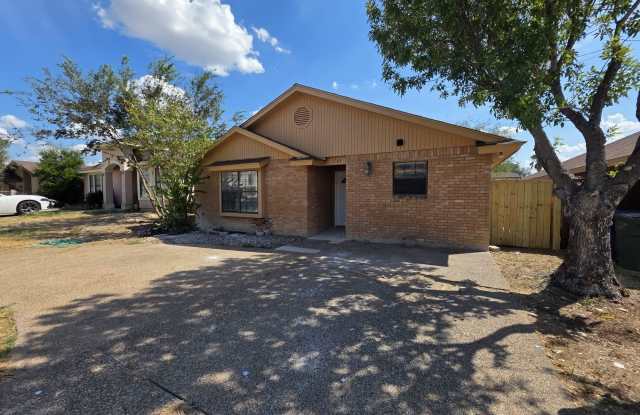 1703 Violeta Ct photos photos