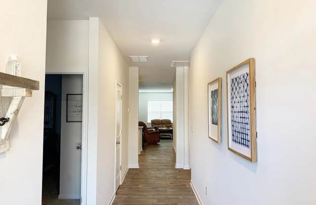 113 Blue Springs Gallery 2