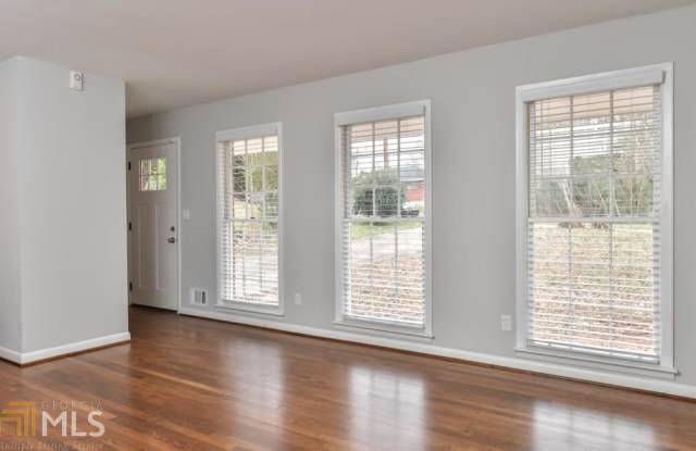 1943 Vicki Ln Gallery 4