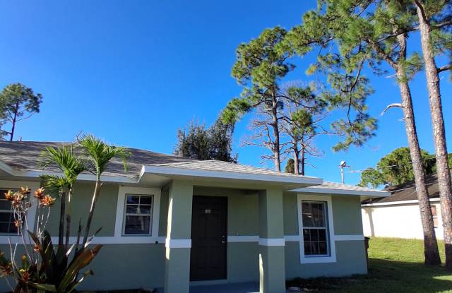 4537-4539 30th Street Southwest - 4539 Gallery 1